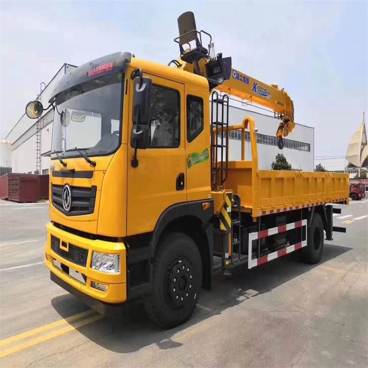 马边附近找一辆随车吊出租