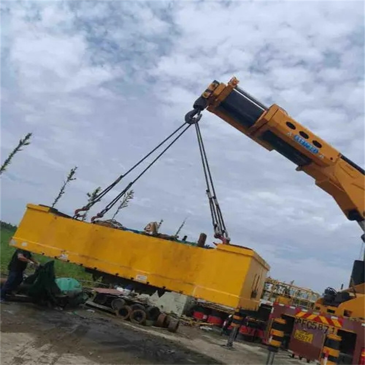 马边随车吊吊集装箱怎么吊